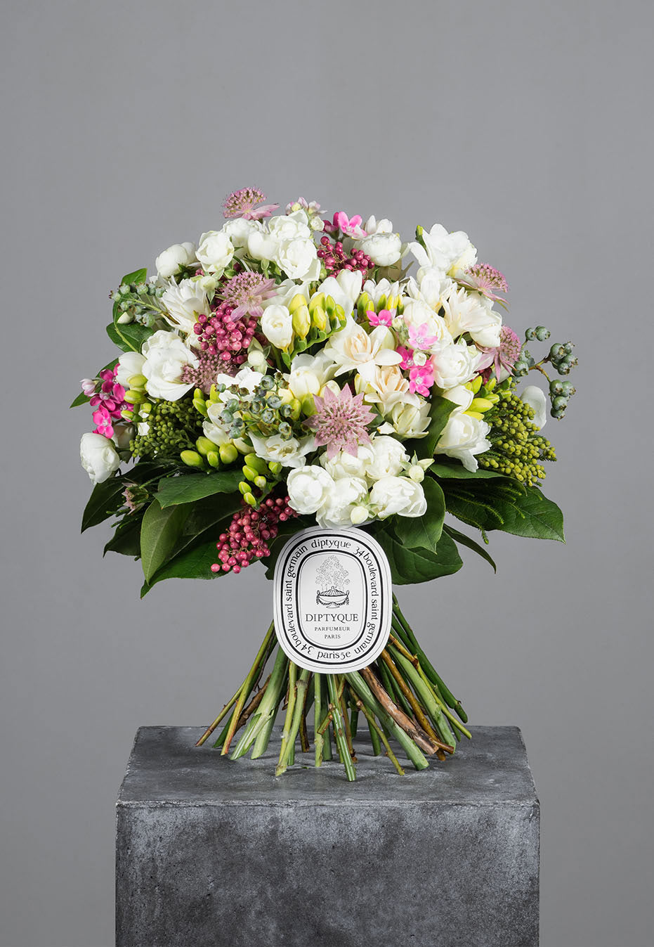 flower bouquet of tuberose and rose by flannel flowers