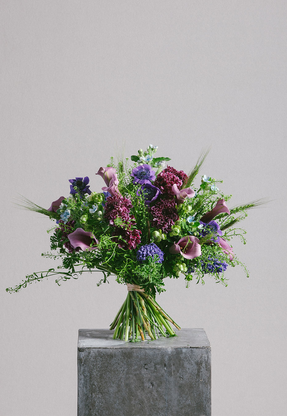 flower bouquet of calla lily and rose by flannel flowers